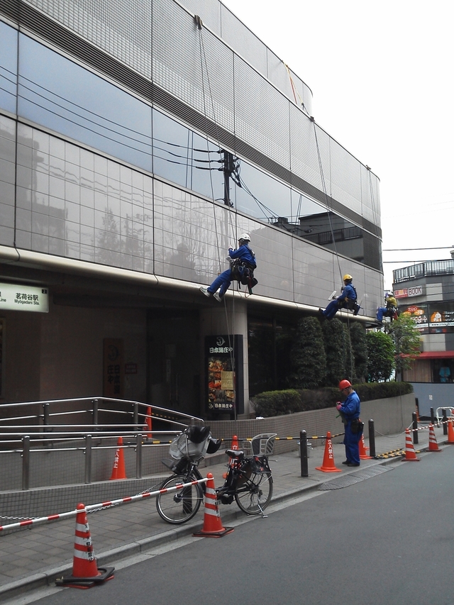 東京メトロ丸の内線 茗荷谷駅の清掃
